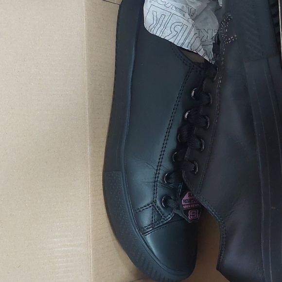 SKECHERS - Picture 6 of 8